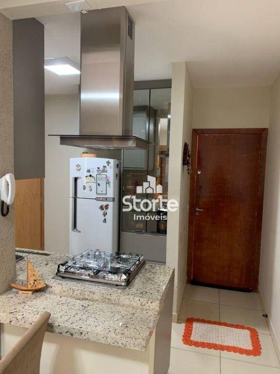 Apartamento à venda com 2 quartos, 59m² - Foto 2