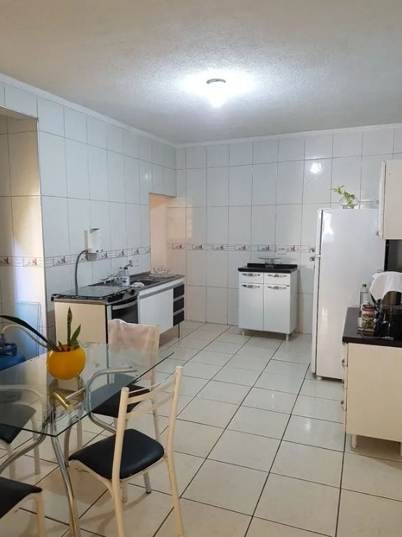 Sobrado à venda com 1 quarto, 195m² - Foto 5