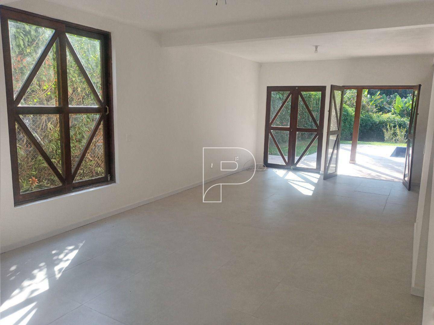 Casa de Condomínio para alugar com 4 quartos, 260m² - Foto 7