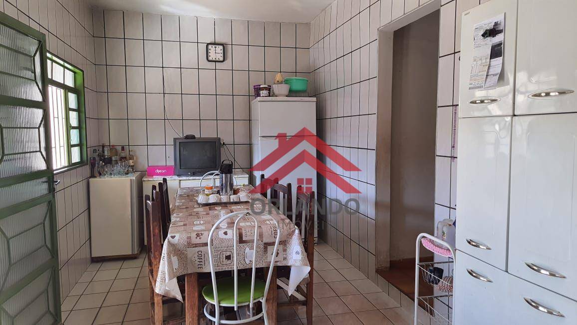 Casa à venda com 4 quartos, 130m² - Foto 6