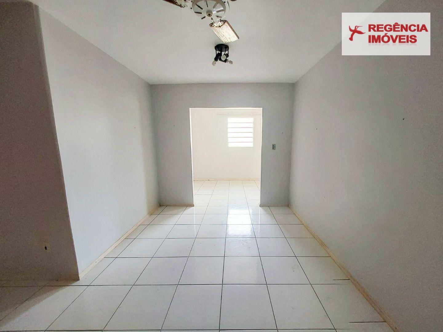 Casa à venda com 3 quartos, 152m² - Foto 8