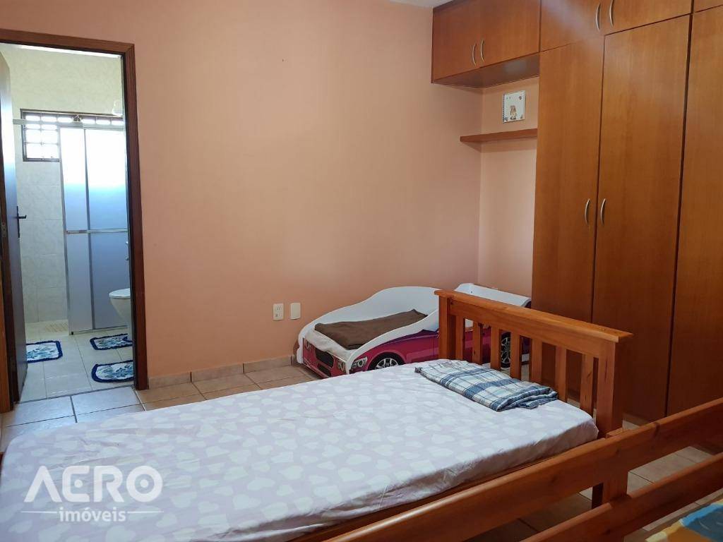 Chácara à venda com 5 quartos, 530m² - Foto 49