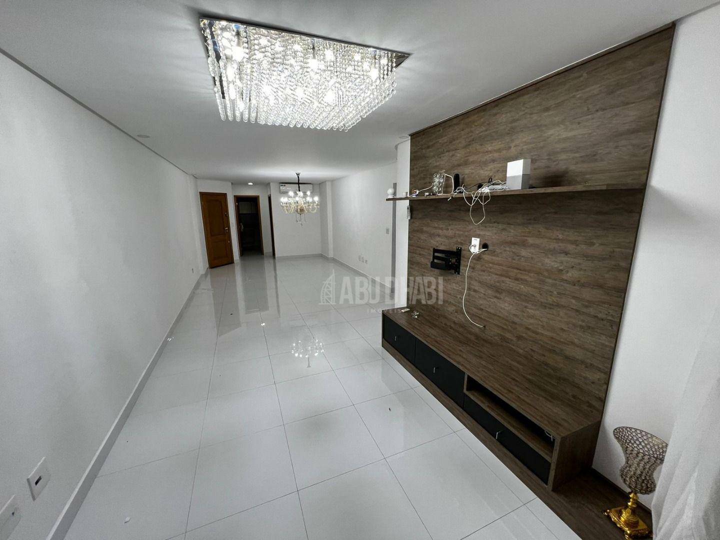 Apartamento à venda com 3 quartos, 145m² - Foto 2