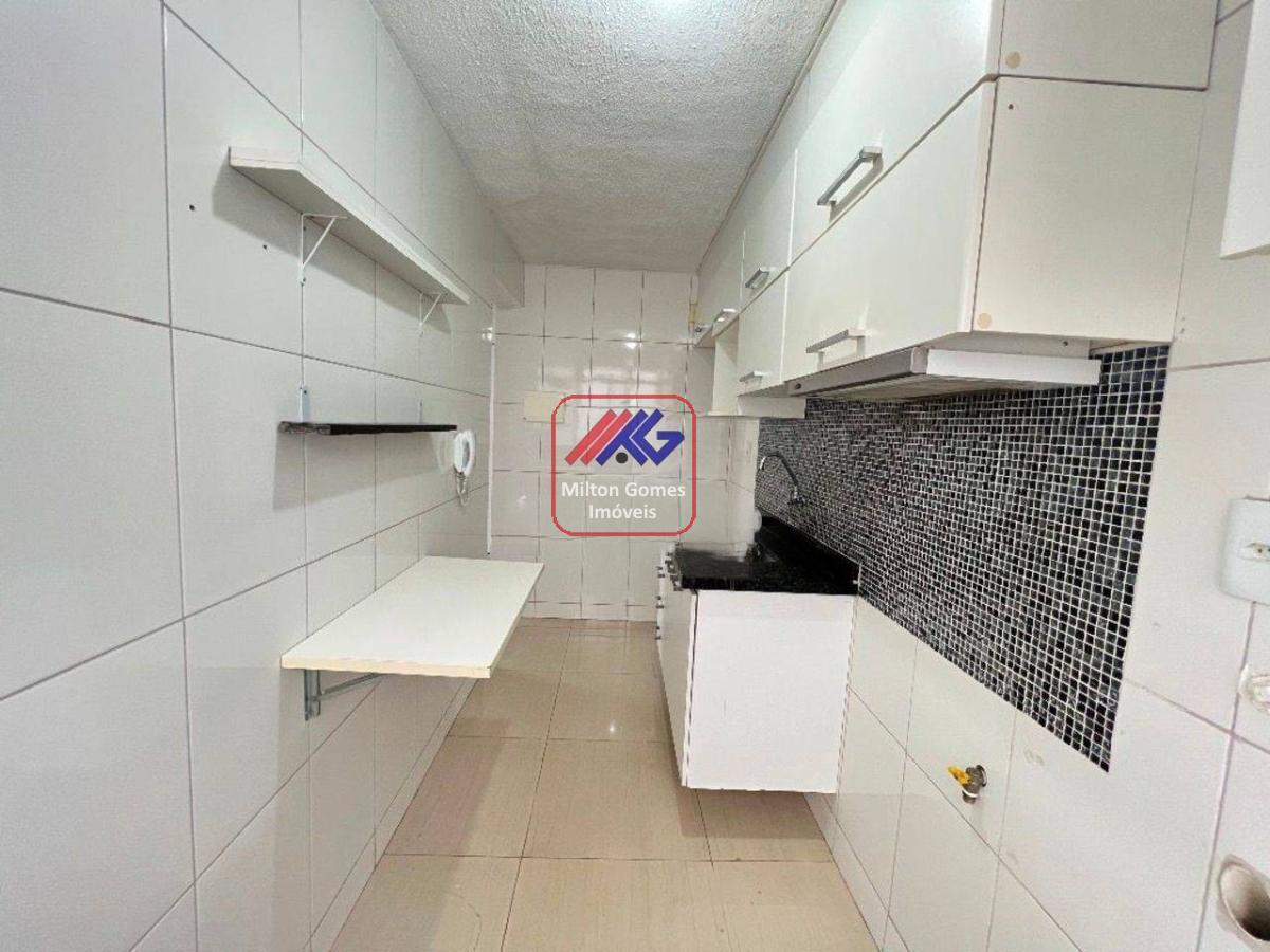 Apartamento à venda com 3 quartos, 50m² - Foto 14