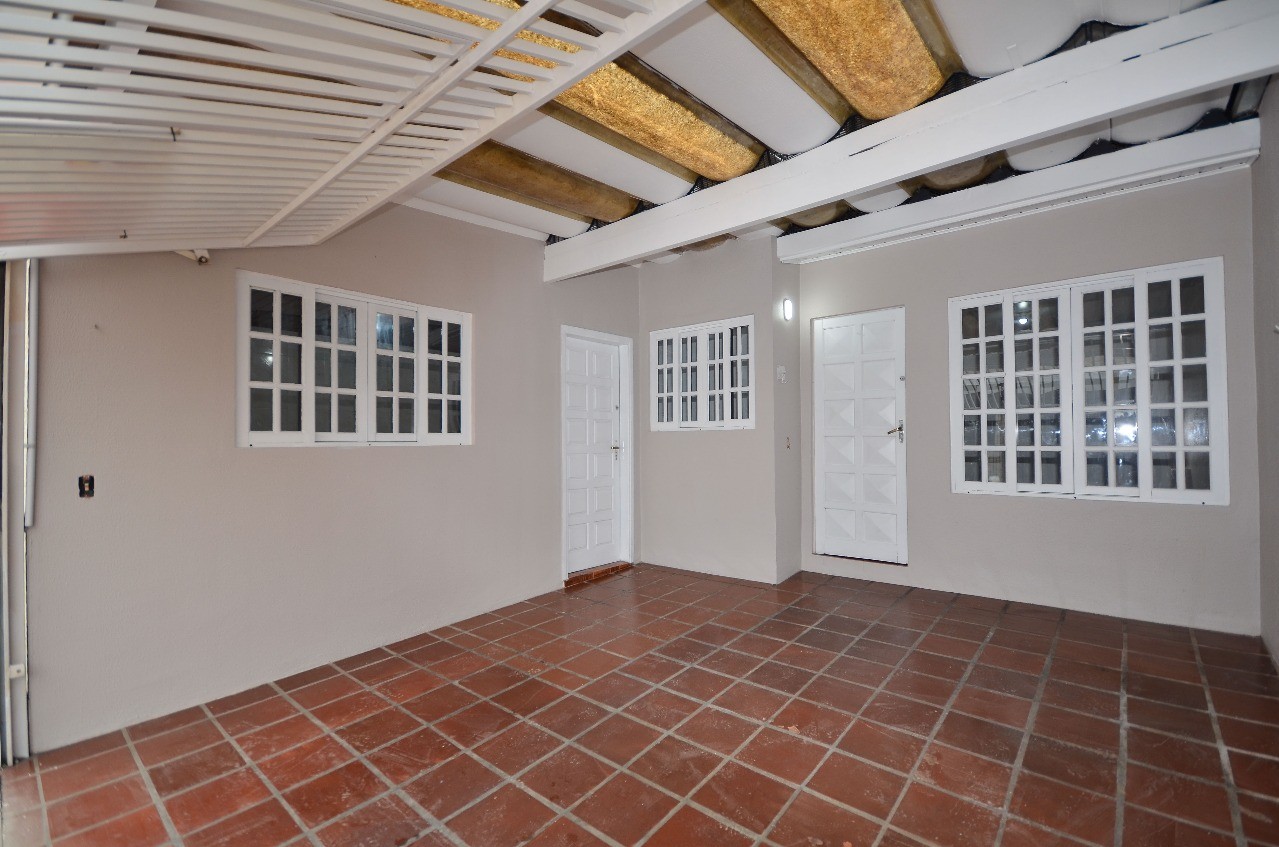 Casa à venda com 3 quartos, 80m² - Foto 5