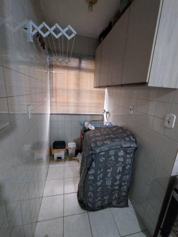 Apartamento à venda com 2 quartos, 56m² - Foto 25