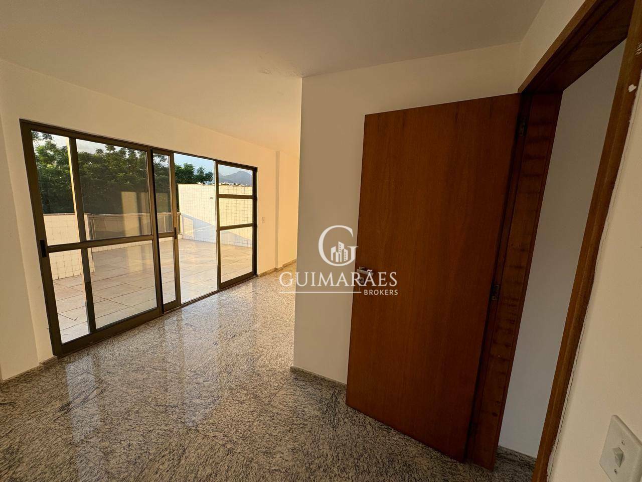 Cobertura à venda com 2 quartos, 165M2 - Foto 3