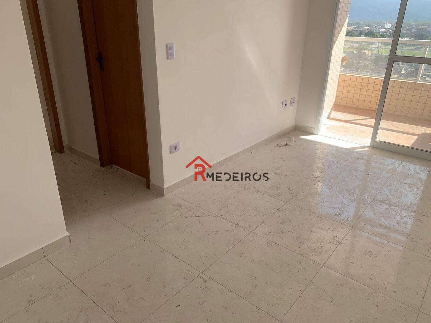 Apartamento à venda com 2 quartos, 71m² - Foto 3