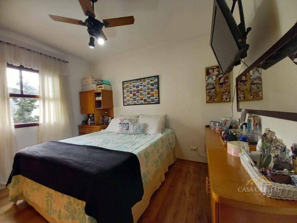 Casa de Condomínio à venda com 4 quartos, 225m² - Foto 14