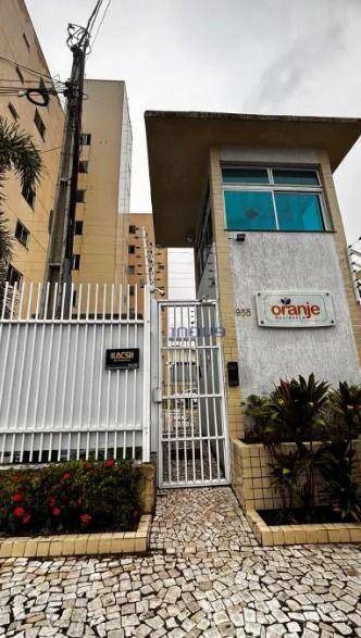 Apartamento à venda com 3 quartos, 84m² - Foto 2