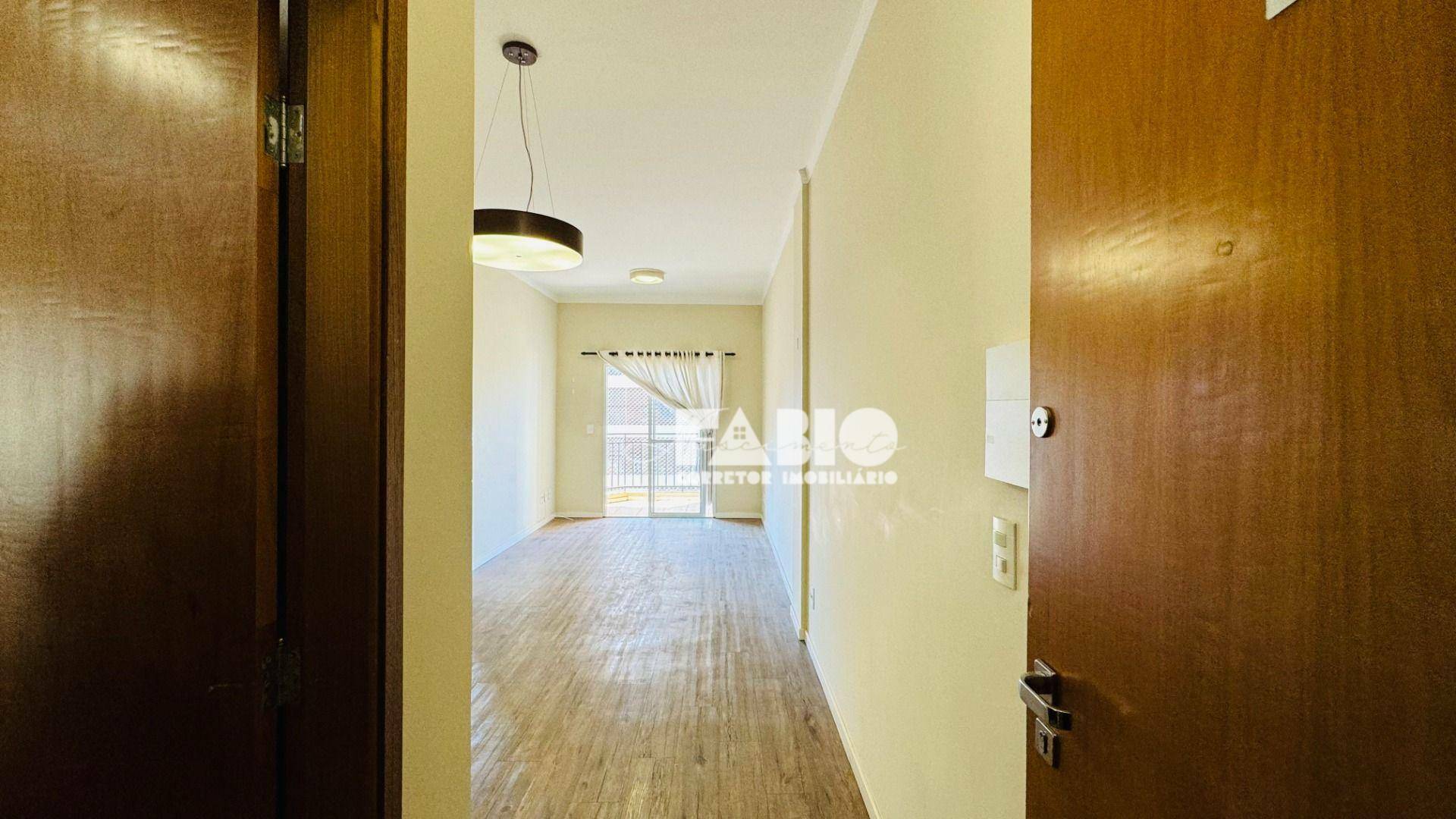 Apartamento à venda com 2 quartos, 82m² - Foto 2