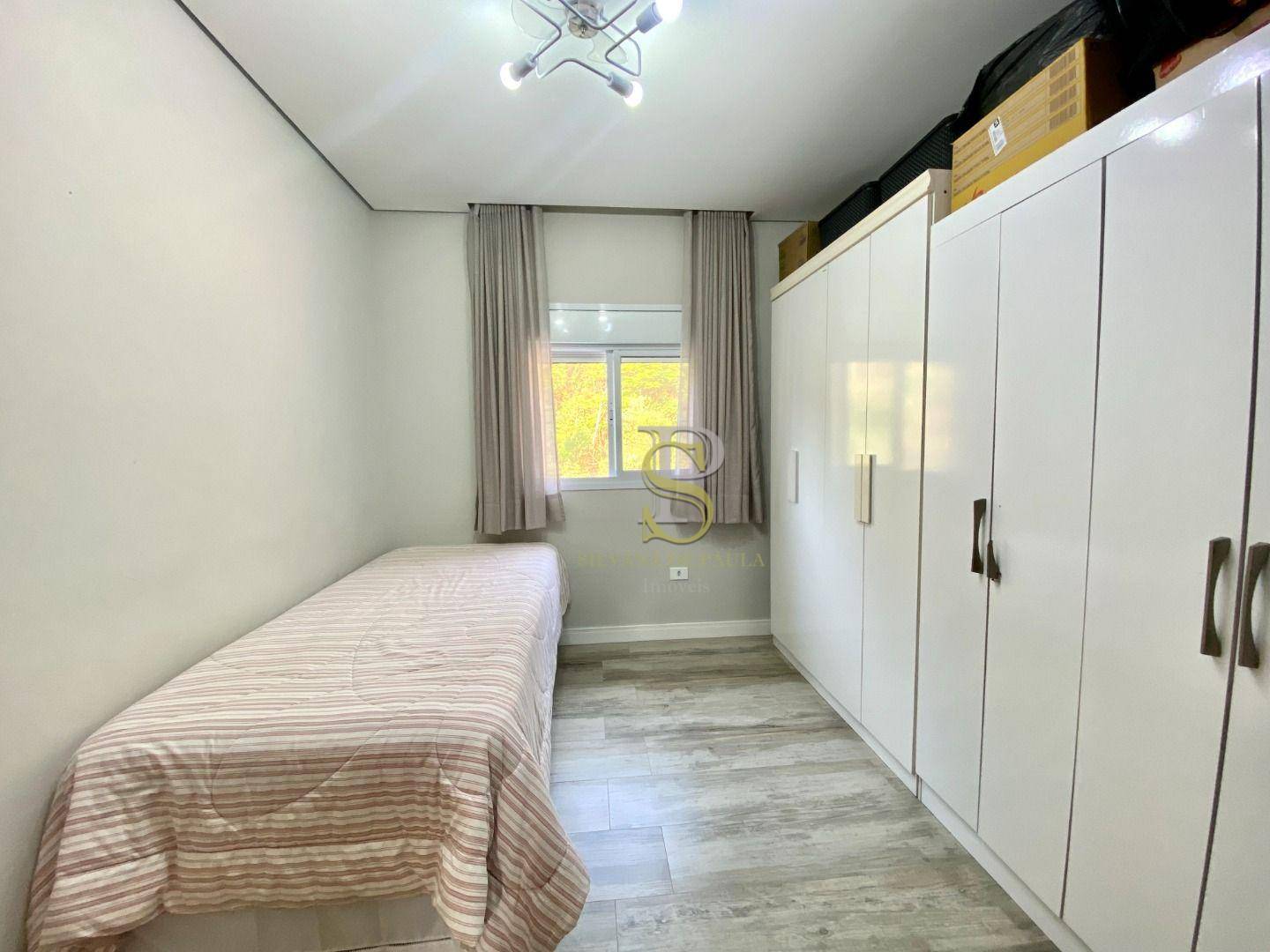 Casa à venda com 3 quartos, 200m² - Foto 15