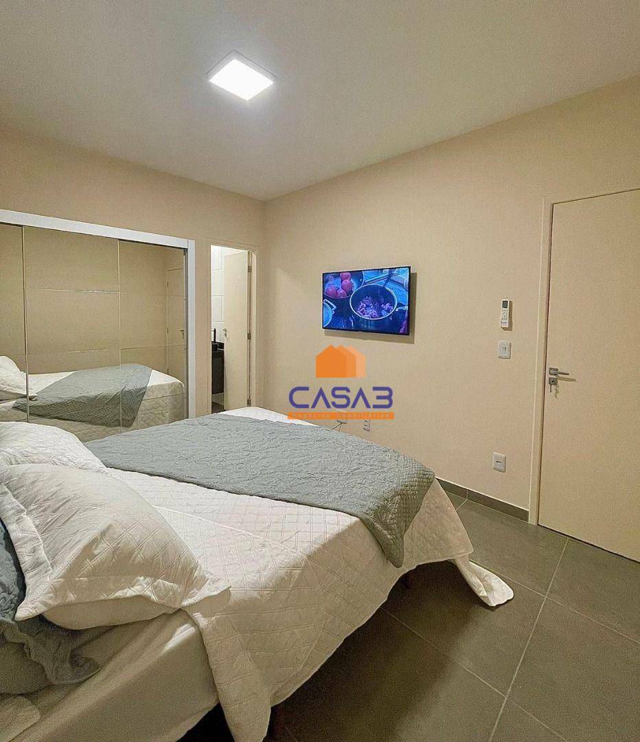 Casa à venda com 4 quartos, 200m² - Foto 13