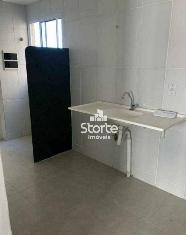 Apartamento à venda com 2 quartos, 48m² - Foto 3