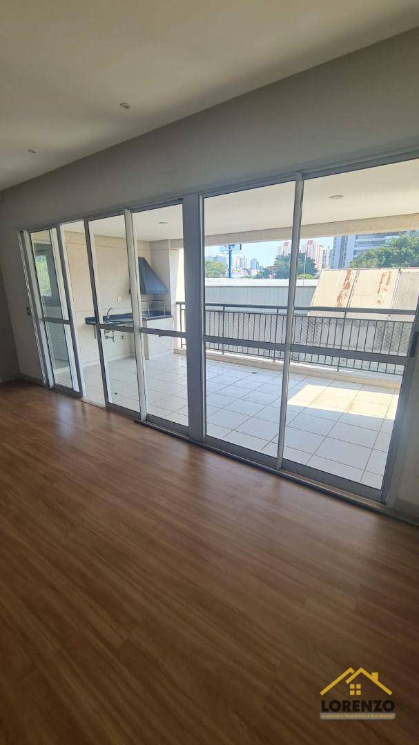 Apartamento à venda com 3 quartos, 135m² - Foto 1