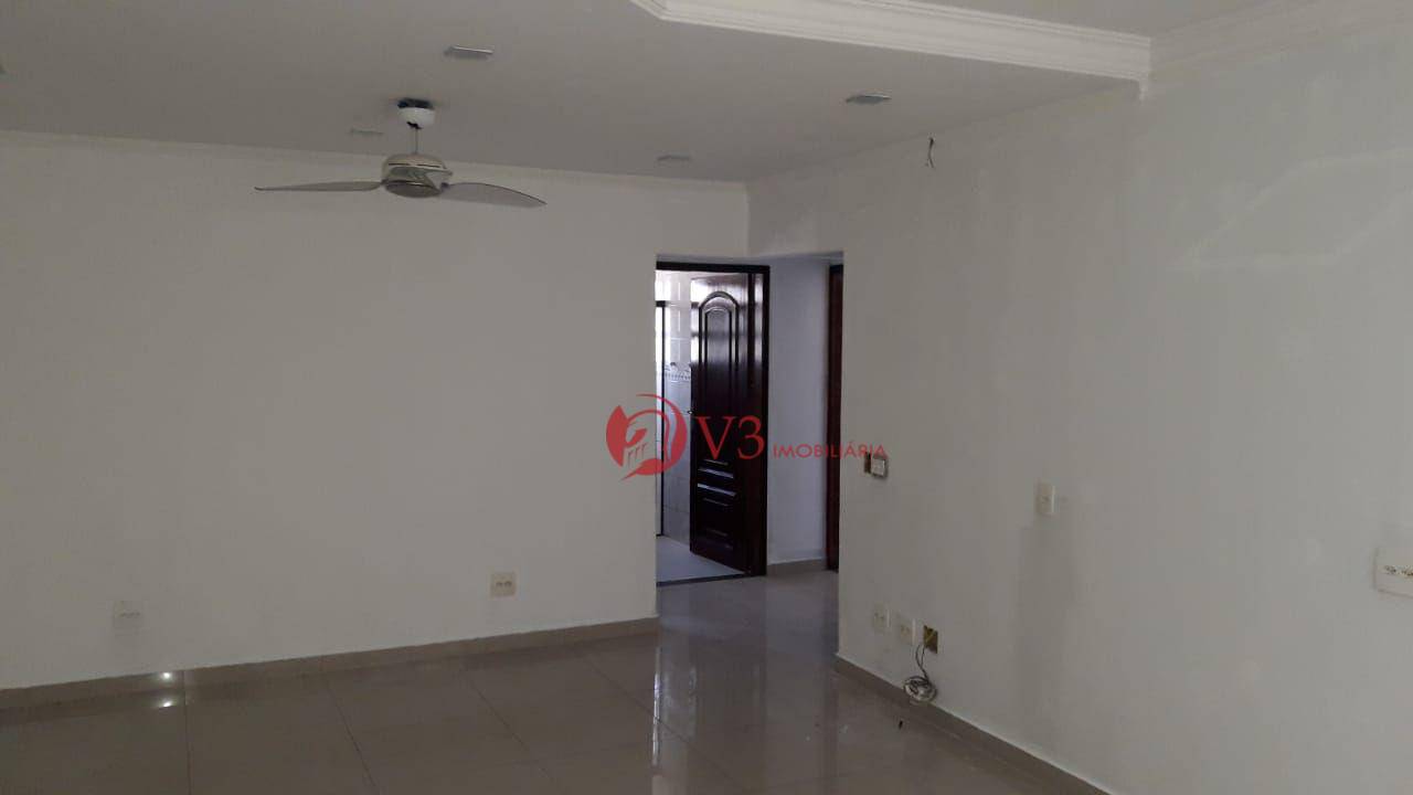 Casa à venda com 3 quartos, 700m² - Foto 14