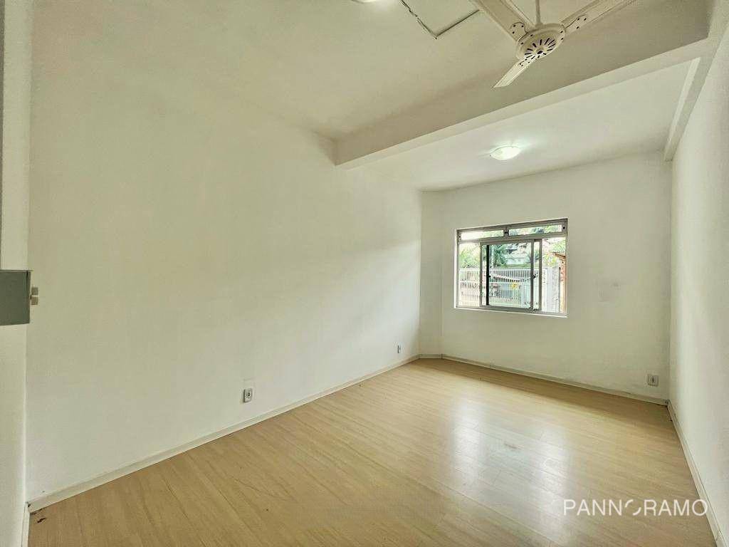 Casa à venda com 4 quartos, 390m² - Foto 15