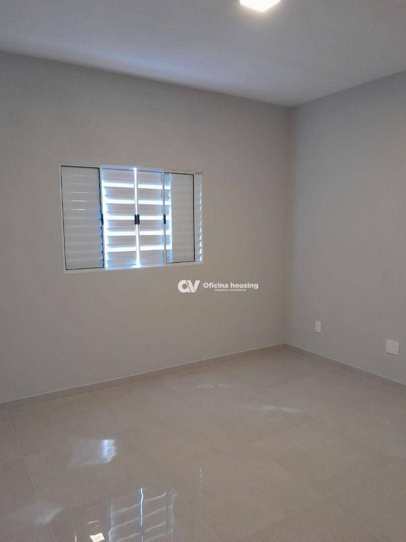 Casa à venda com 3 quartos, 141m² - Foto 11