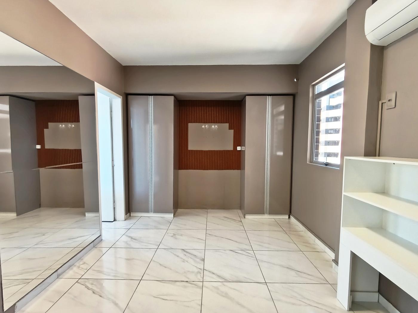 Apartamento para alugar com 3 quartos, 109m² - Foto 19