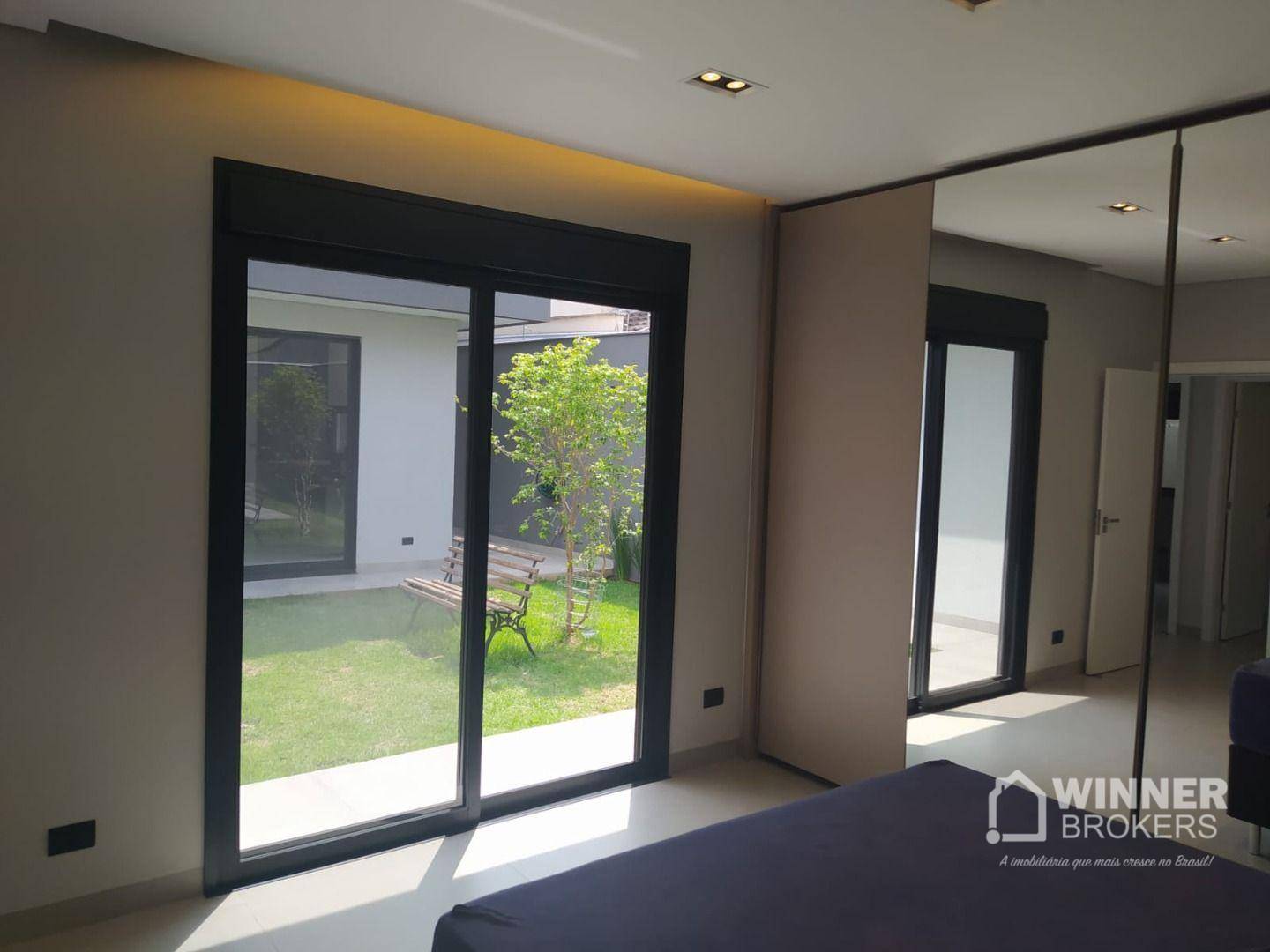 Casa à venda com 3 quartos, 186m² - Foto 4