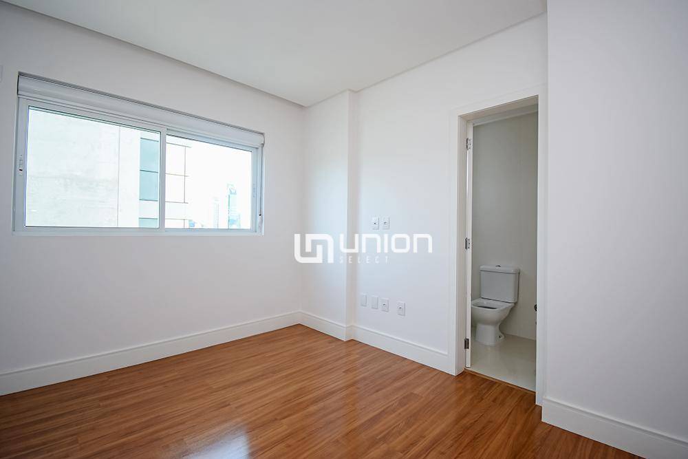 Apartamento à venda com 3 quartos, 163m² - Foto 18