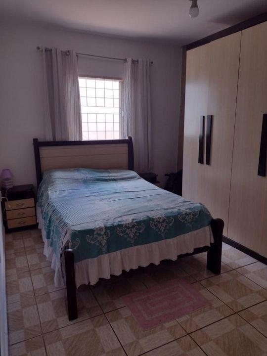 Casa à venda com 2 quartos, 110m² - Foto 18