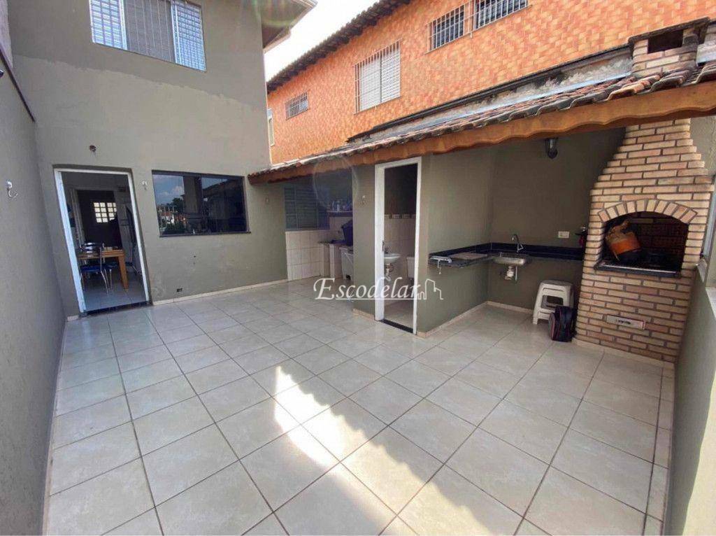 Sobrado à venda com 5 quartos, 250m² - Foto 2