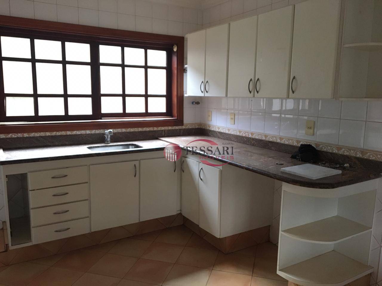 Casa à venda com 6 quartos, 400m² - Foto 10