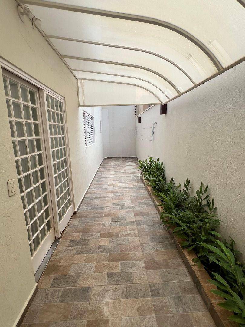 Sobrado à venda com 4 quartos, 220m² - Foto 31