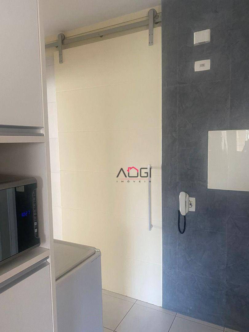 Apartamento à venda com 3 quartos, 178m² - Foto 11