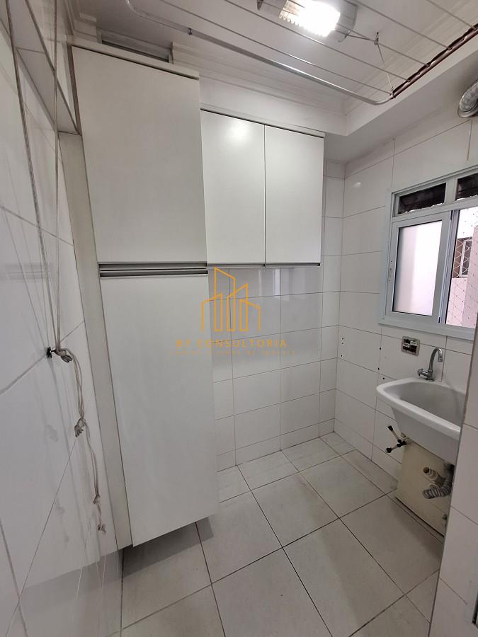 Apartamento para alugar com 2 quartos, 105m² - Foto 10