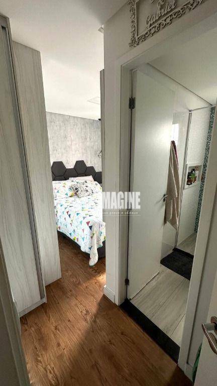 Apartamento à venda com 2 quartos, 65m² - Foto 18