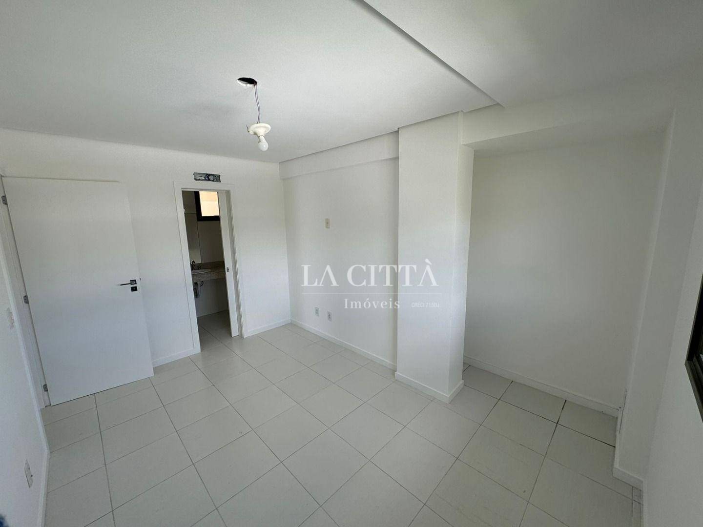 Apartamento à venda com 4 quartos, 237m² - Foto 28