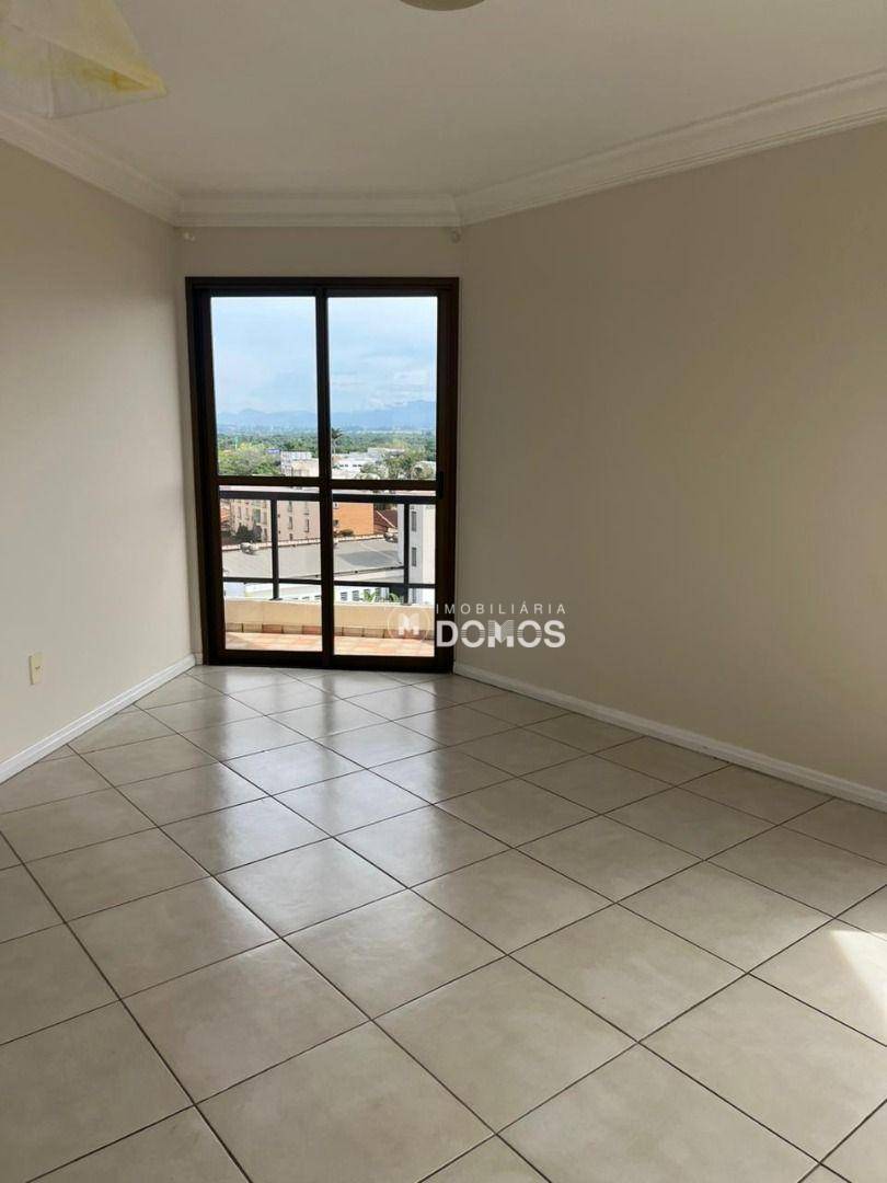 Apartamento para alugar com 4 quartos, 315m² - Foto 11