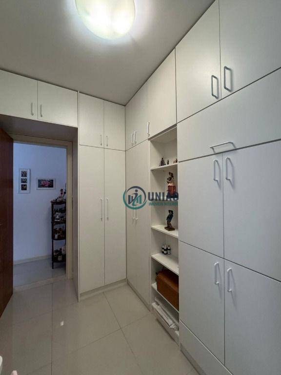 Apartamento à venda com 2 quartos, 72m² - Foto 13