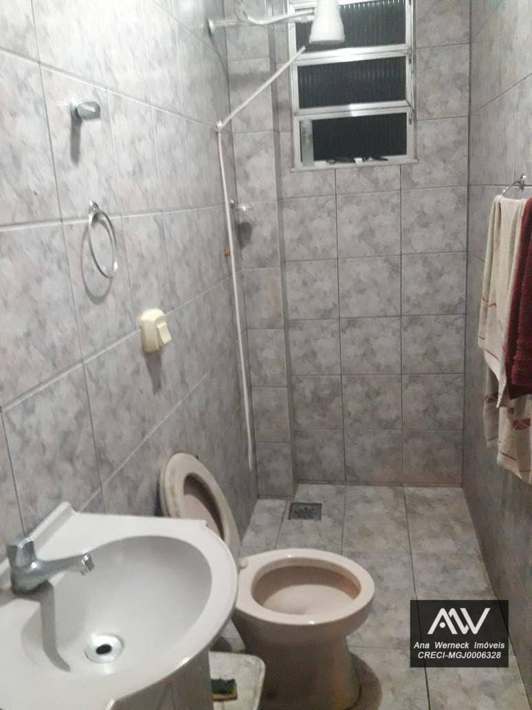 Casa de Condomínio à venda com 4 quartos, 300m² - Foto 13