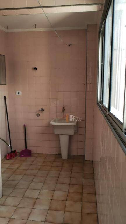 Apartamento à venda com 2 quartos, 67m² - Foto 8