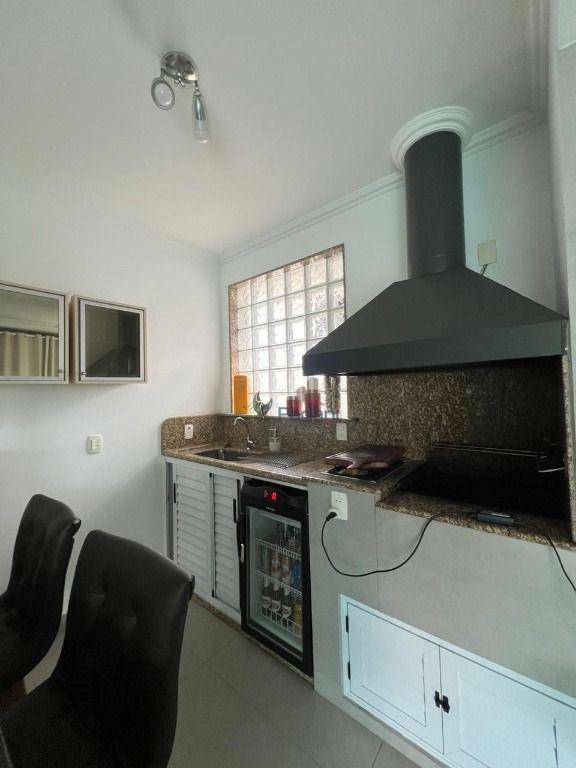 Casa para alugar com 3 quartos, 135m² - Foto 10