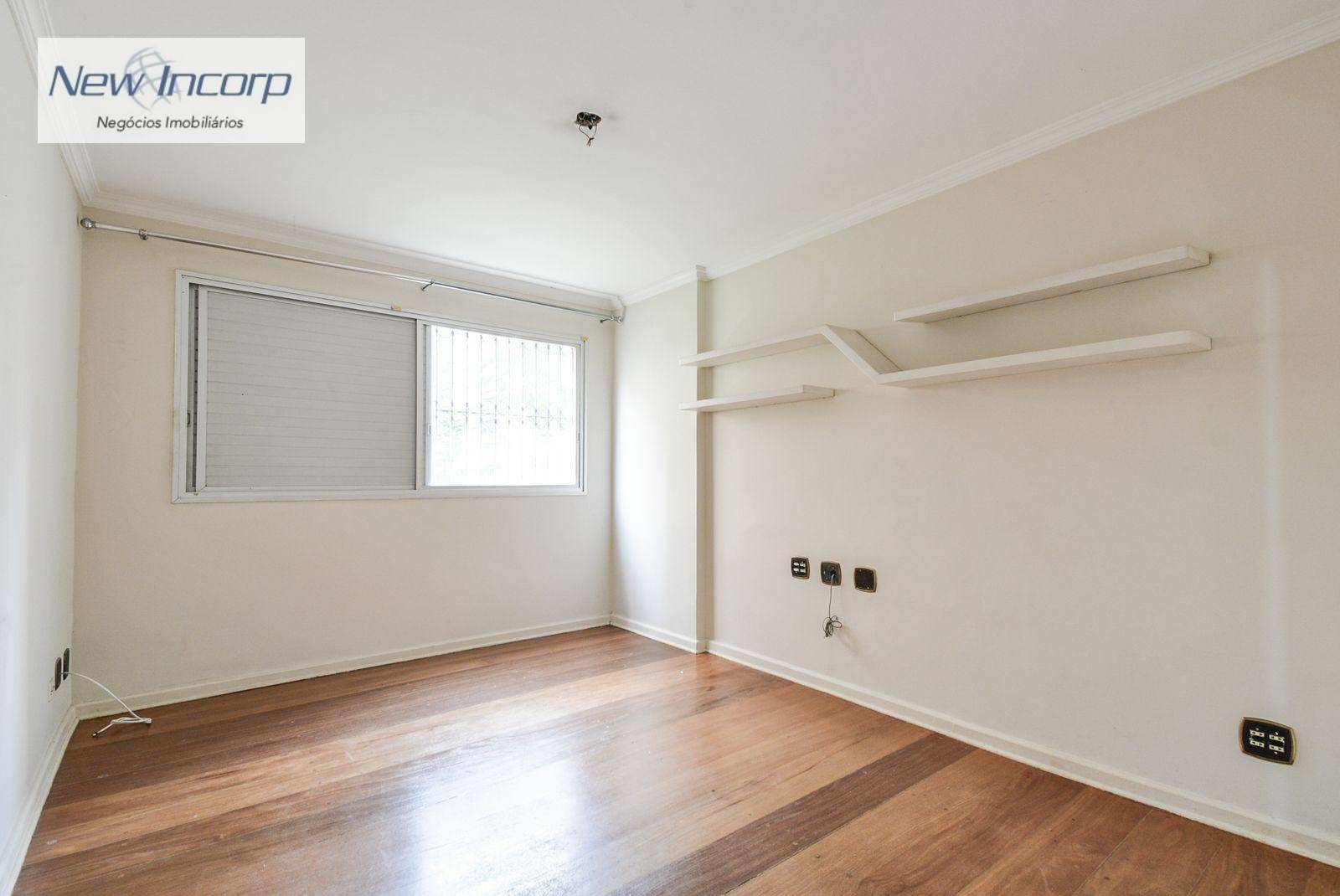 Apartamento à venda com 3 quartos, 161m² - Foto 19