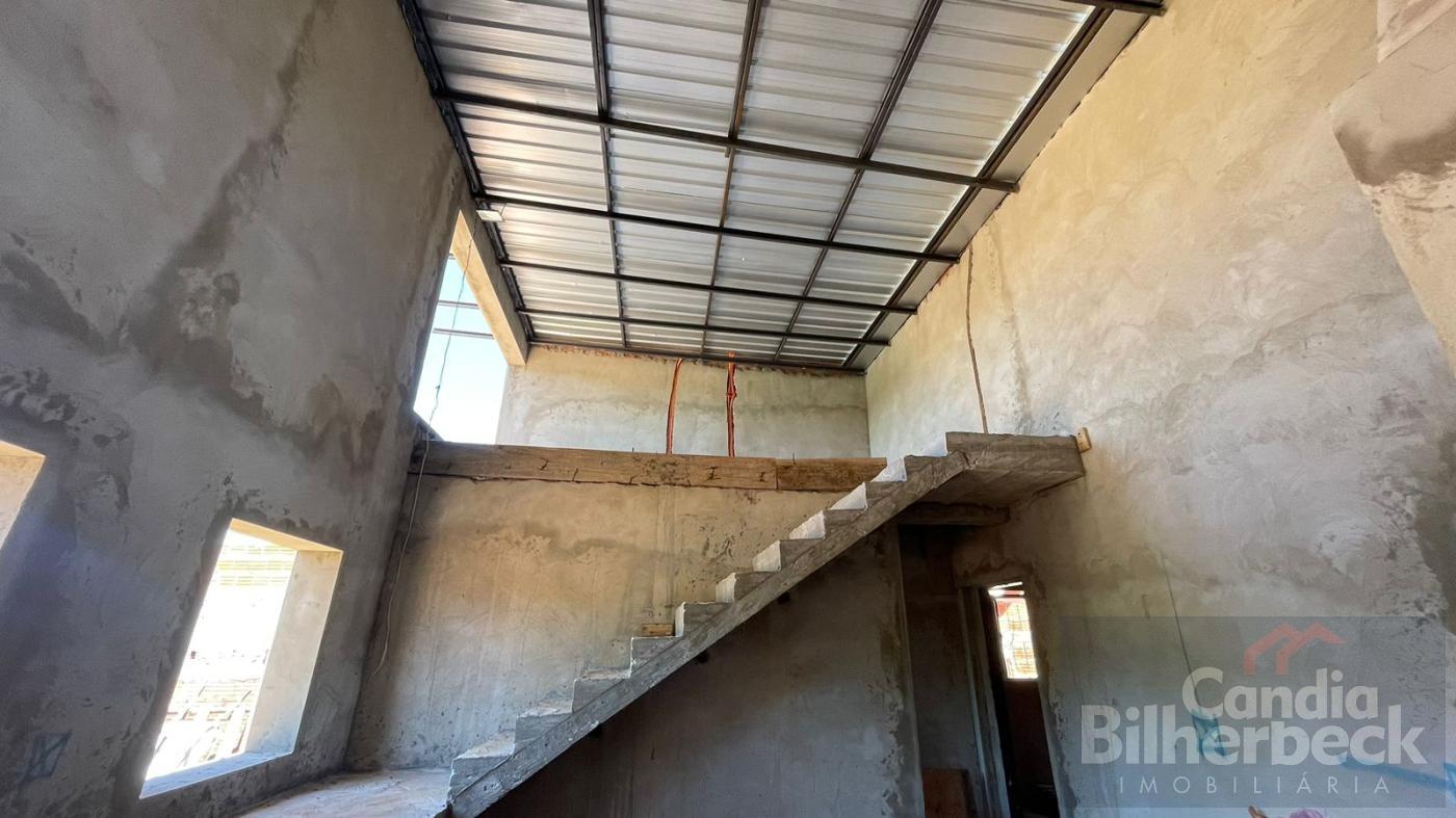 Casa à venda com 3 quartos, 412m² - Foto 5