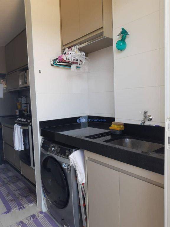 Apartamento à venda com 2 quartos, 65m² - Foto 4