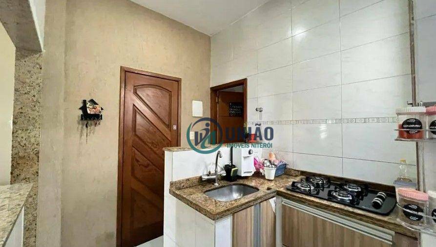 Apartamento à venda com 2 quartos, 40m² - Foto 9