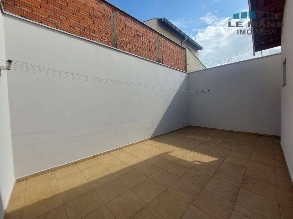 Casa para alugar com 3 quartos, 130m² - Foto 8