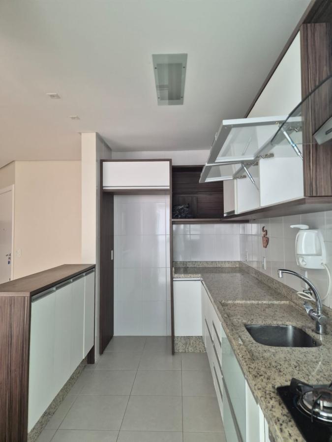 Apartamento à venda com 2 quartos, 73m² - Foto 4