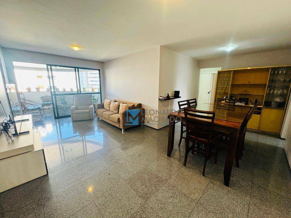 Apartamento à venda com 4 quartos, 140m² - Foto 1