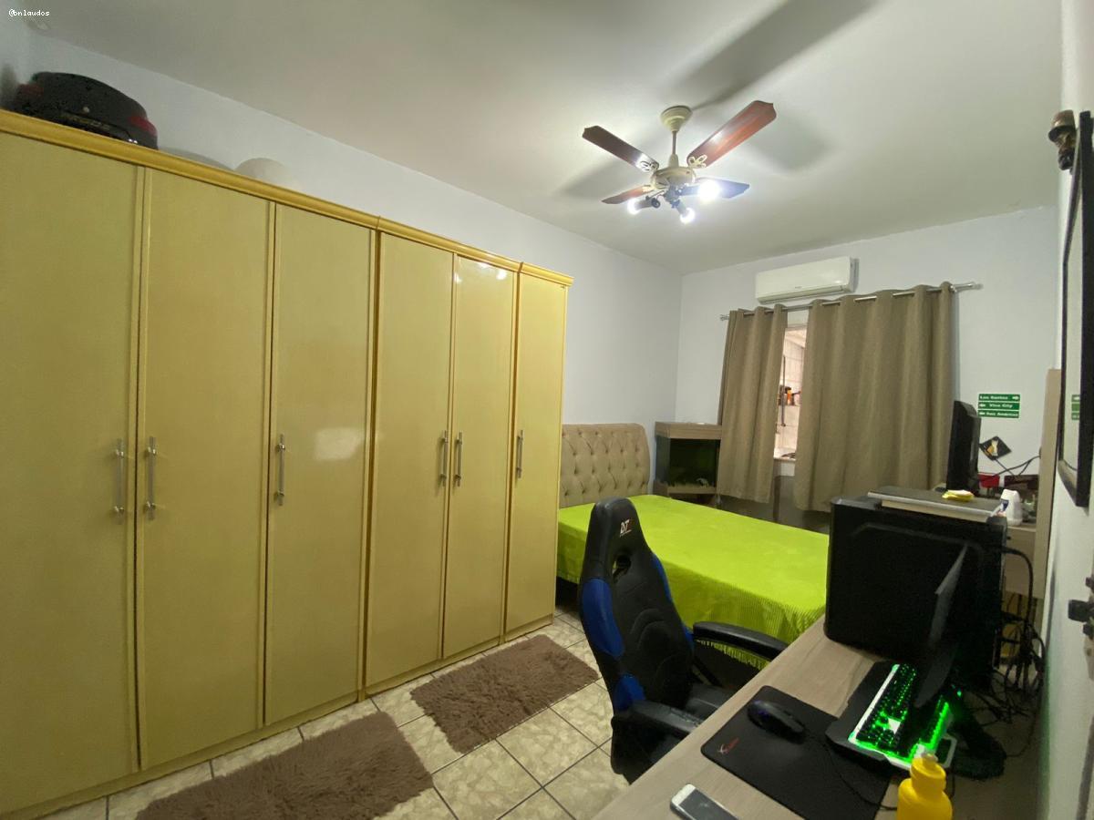 Casa à venda com 4 quartos, 300m² - Foto 15