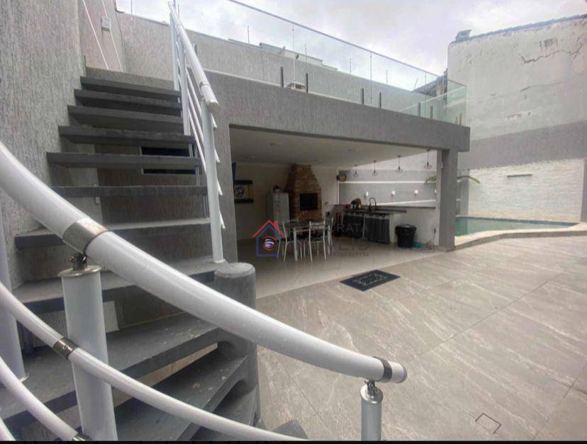 Sobrado à venda com 4 quartos, 350m² - Foto 17