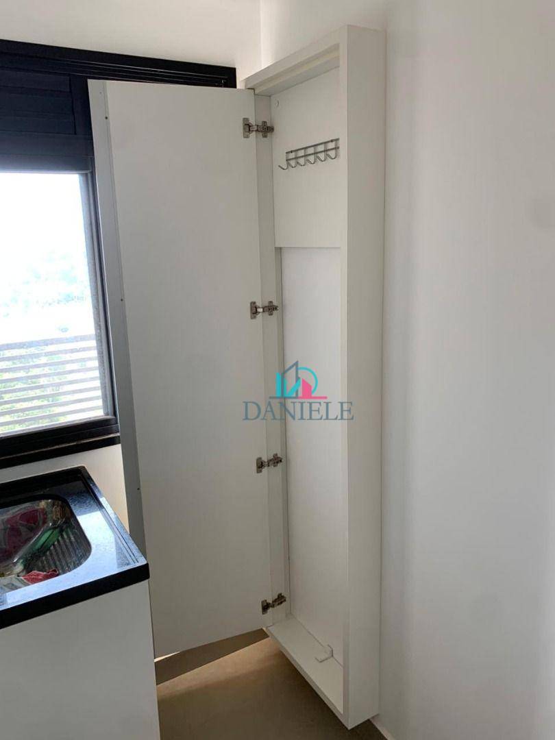 Apartamento à venda com 2 quartos, 70m² - Foto 7