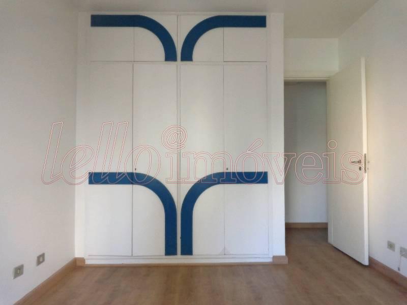 Apartamento para alugar com 3 quartos, 180m² - Foto 9