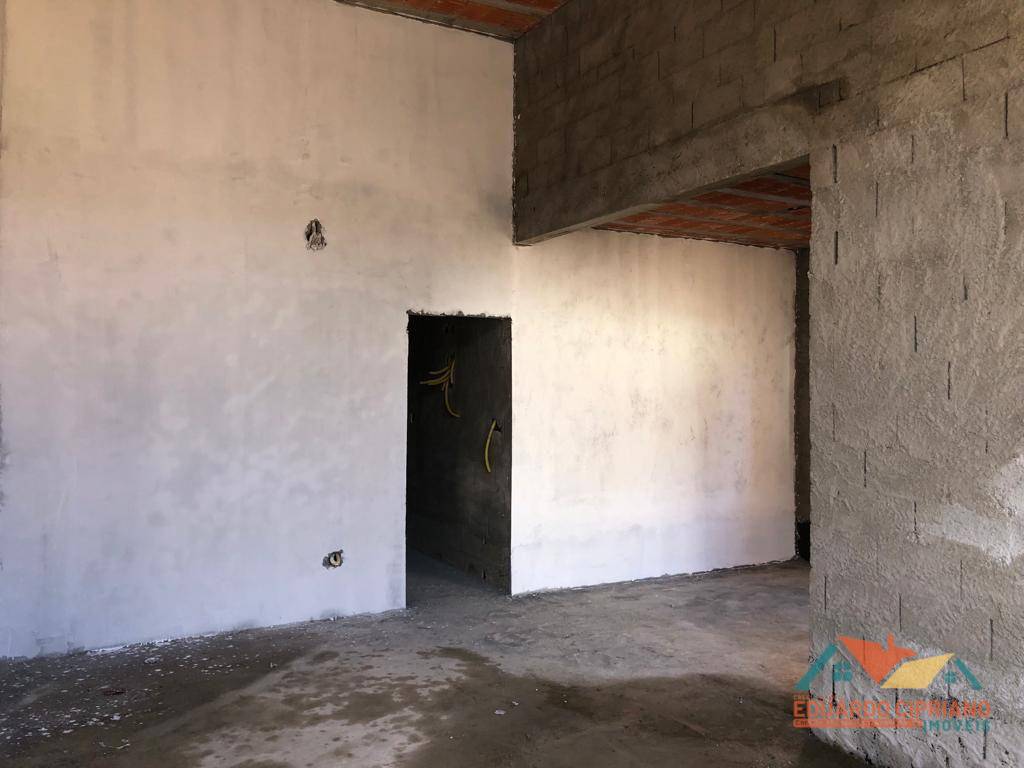 Casa à venda com 3 quartos, 120m² - Foto 10